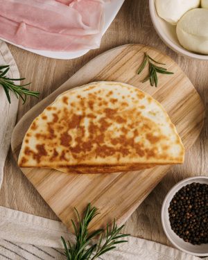 Crescione Prosciutto cotto e Mozzarella<br>Senza glutine - Senza lattosio<br>230g