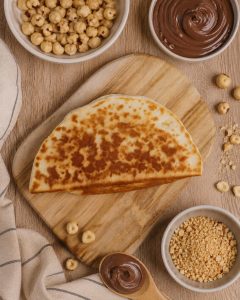 Crescione dolce Crunchy Nocciola con crema di nocciola e granella – senza glutine e senza lattosio, Romagna Free